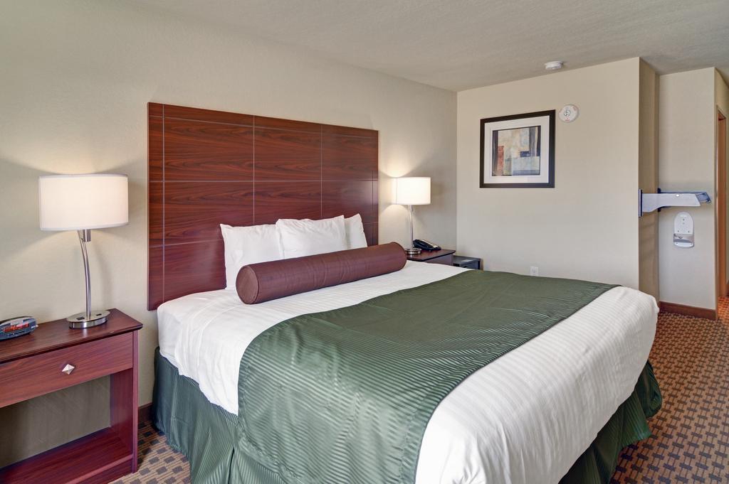 Cobblestone Inn & Suites - Big Lake Luaran gambar